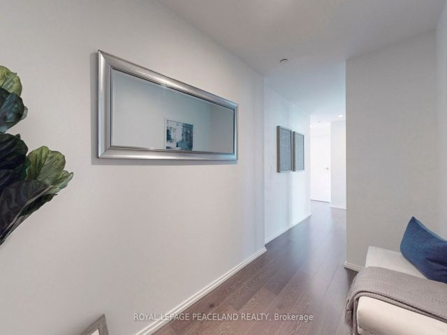 1810 - 68 Shuter St
