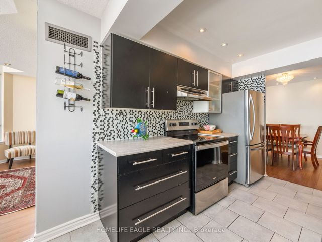 PH212 - 1131 Steeles Ave W
