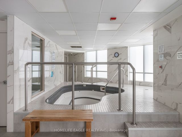 PH212 - 1131 Steeles Ave W