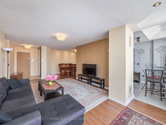 PH212 - 1131 Steeles Ave W