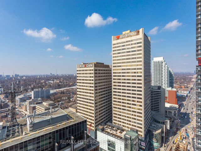 2608 - 2221 Yonge St