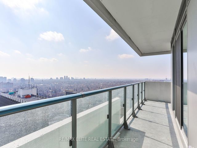 2608 - 2221 Yonge St