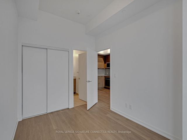 3007 - 32 Forest Manor Rd
