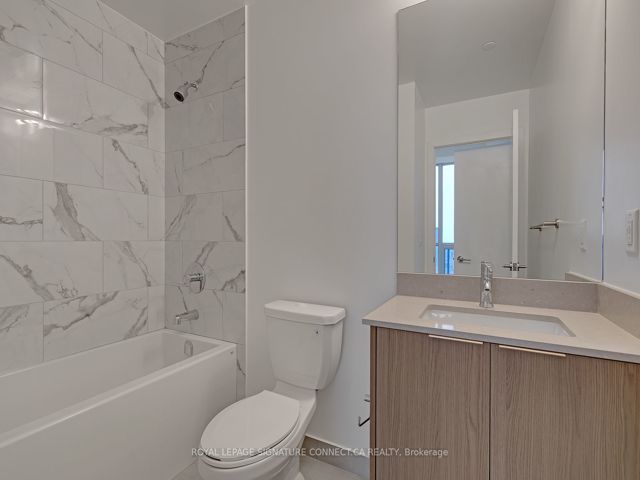 3007 - 32 Forest Manor Rd