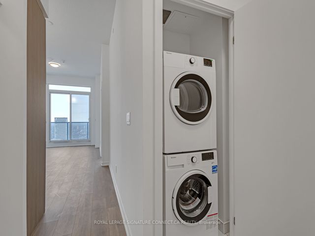 3007 - 32 Forest Manor Rd
