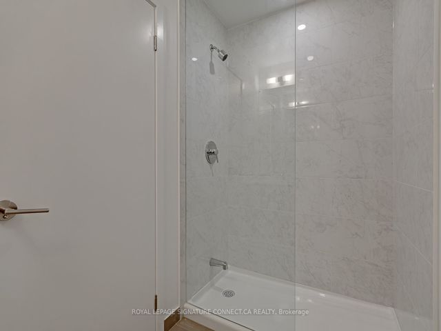 3007 - 32 Forest Manor Rd