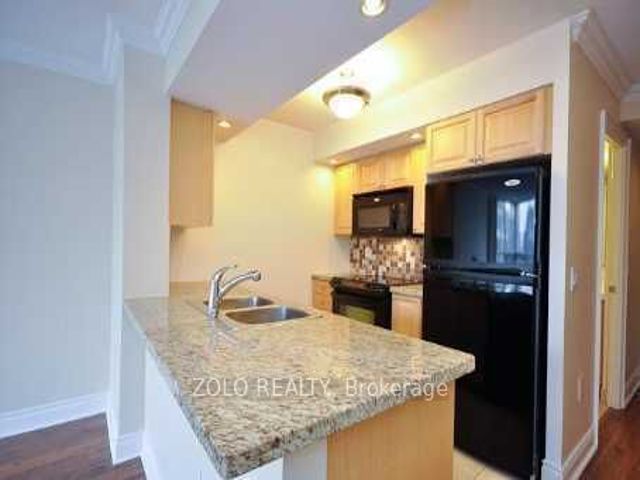 1320 - 500 Doris Ave