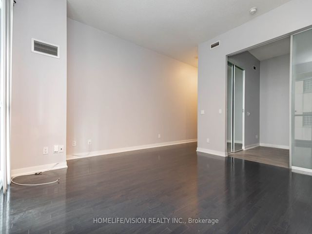 311 - 770 Bay St