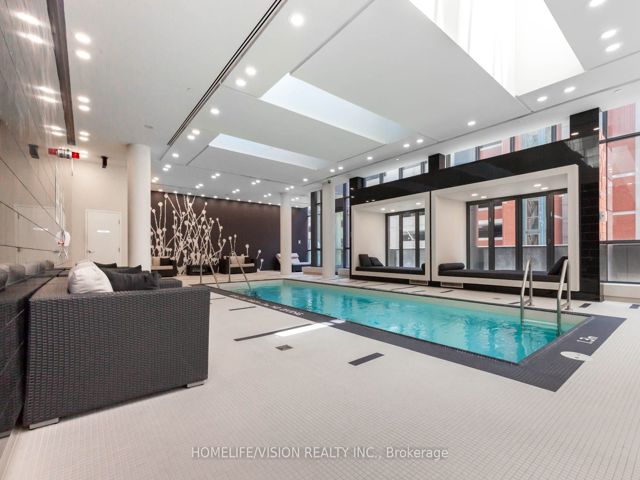 311 - 770 Bay St