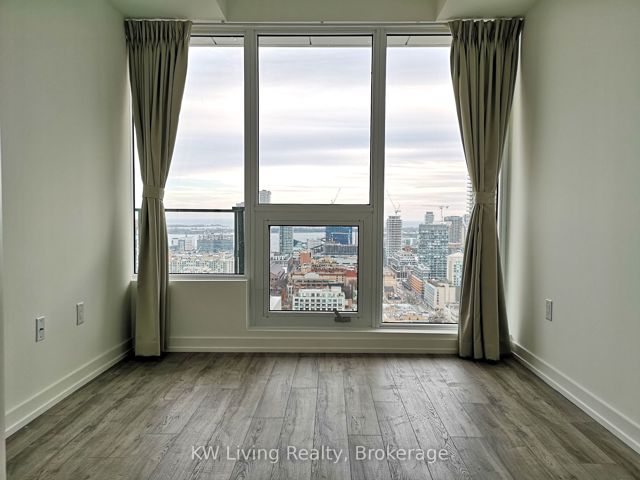 Ph03 - 77 Shuter St