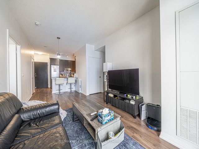 3903 - 55 Ann O'reilly Rd