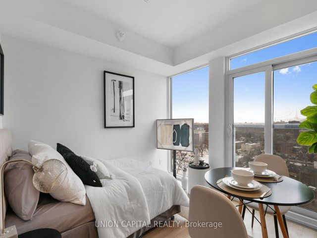 1612 - 319 Jarvis St