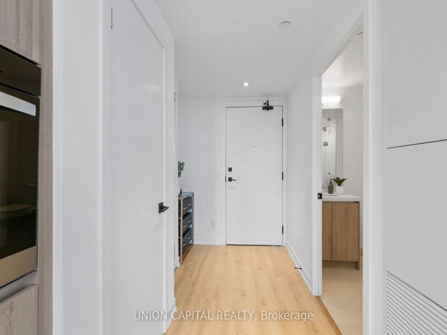 1612 - 319 Jarvis St