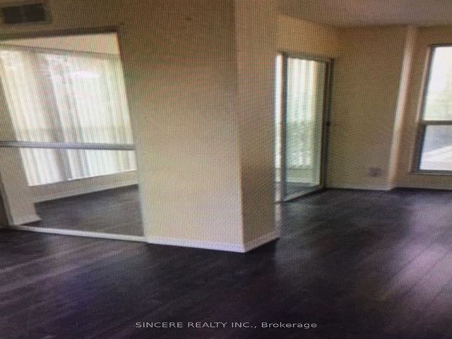 309 - 28 Hollywood Ave