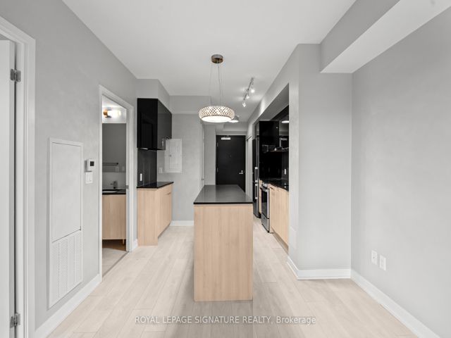 341 - 31 Tippett Rd