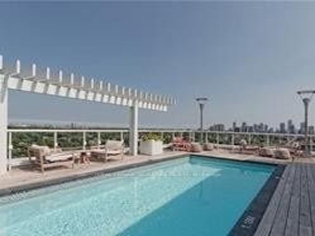 308 - 3018 Yonge St