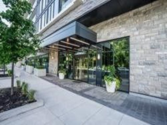 308 - 3018 Yonge St