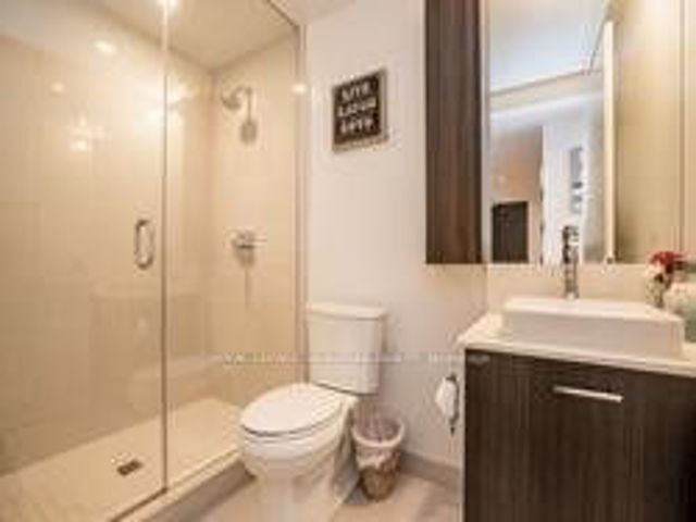 308 - 3018 Yonge St
