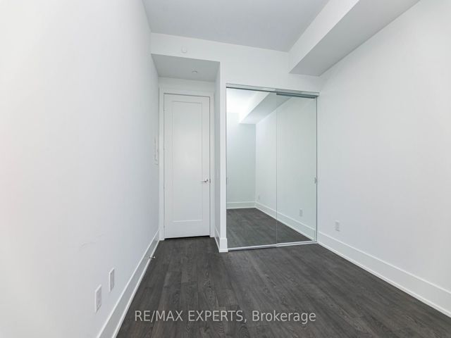 1903 - 480 Front St