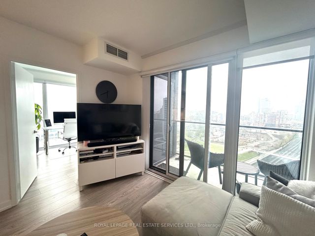 2219 - 19 Western Battery Rd