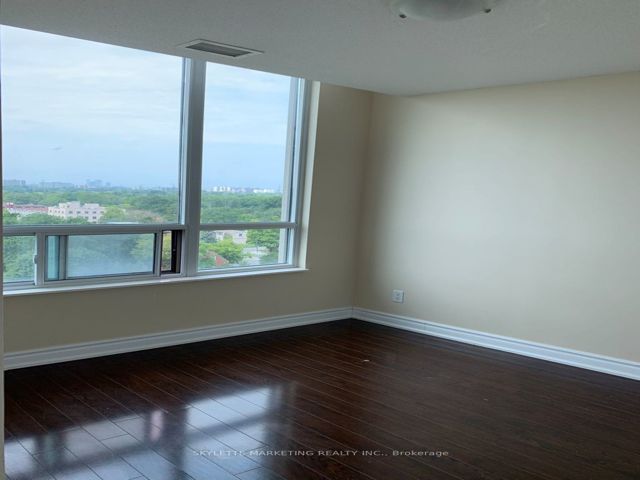 1112 - 503 Beecroft Rd