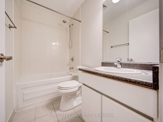 1203 - 30 Canterbury Pl