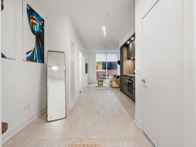 813 - 15 Mercer St
