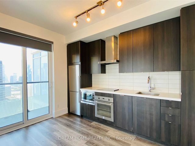 3505 - 300 Front St