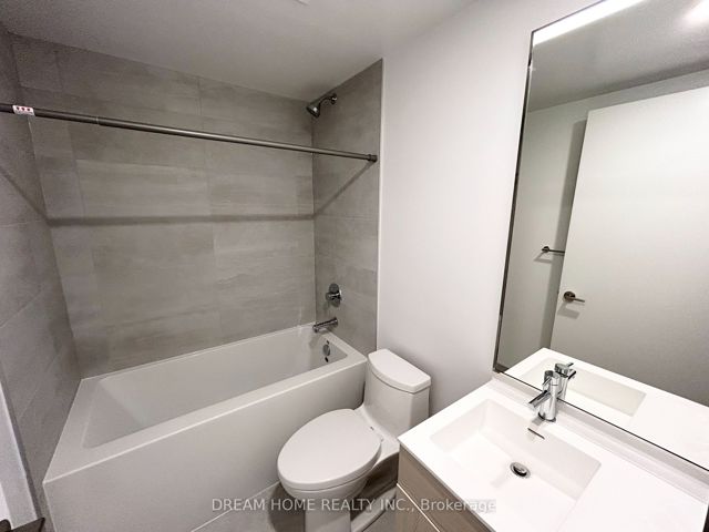 505 - 28 Eastern Ave