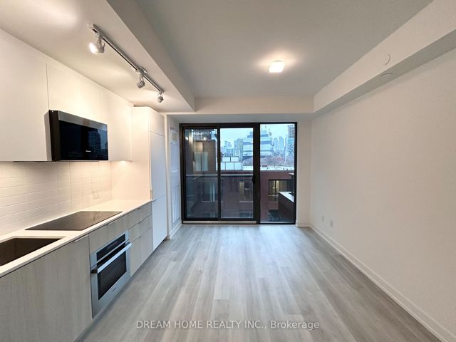 505 - 28 Eastern Ave