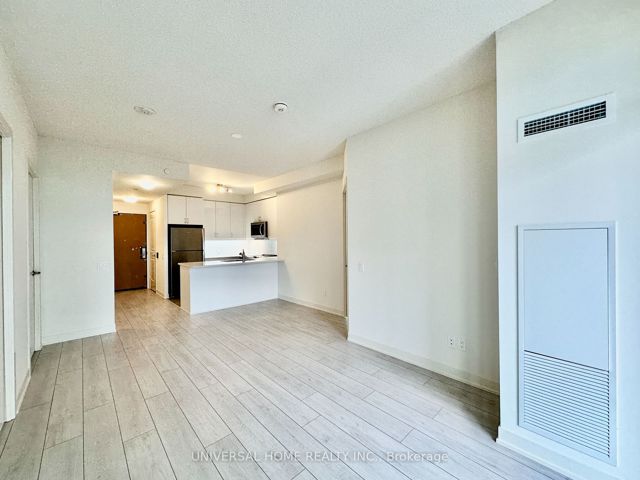3020 - 4955 yonge St