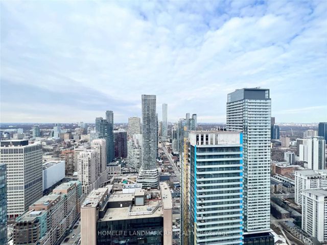 4507 - 15 Grenville St