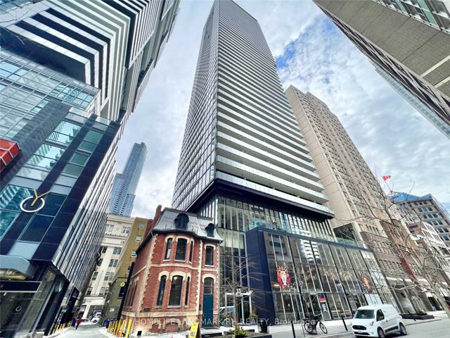 4507 - 15 Grenville St