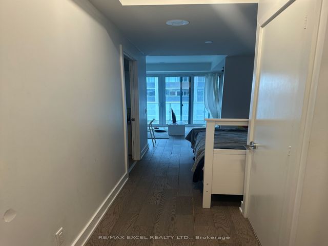 1708 - 7 Grenville St