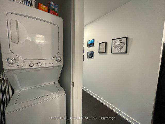 3309 - 39 Roehampton Ave
