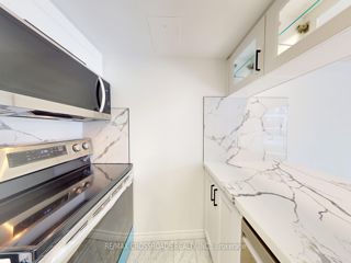1612 - 38 Elm St