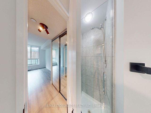 1612 - 38 Elm St