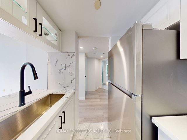 1612 - 38 Elm St