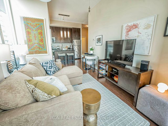 406 - 116 George St