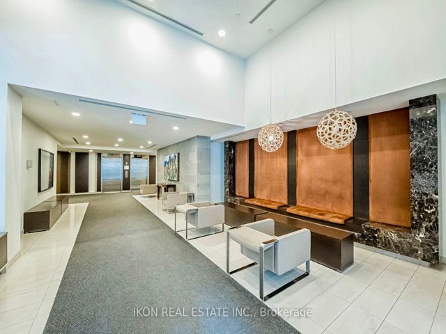 406 - 116 George St