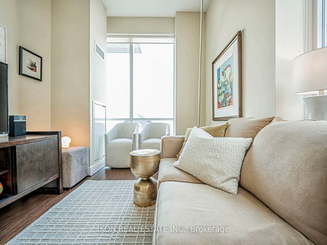 406 - 116 George St