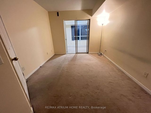 2812 - 155 Beecroft Rd