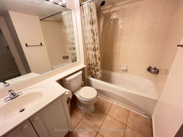 2812 - 155 Beecroft Rd