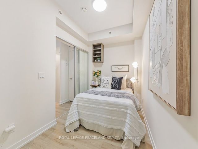 15 - 266 Finch Ave E