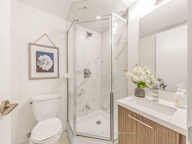 15 - 266 Finch Ave E