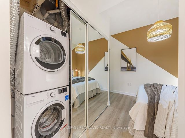 15 - 266 Finch Ave E
