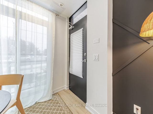 15 - 266 Finch Ave E