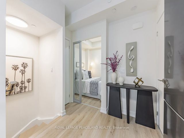 15 - 266 Finch Ave E