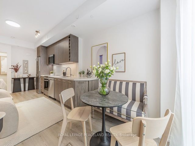 15 - 266 Finch Ave E