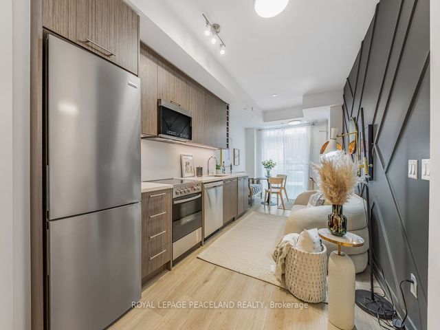 15 - 266 Finch Ave E